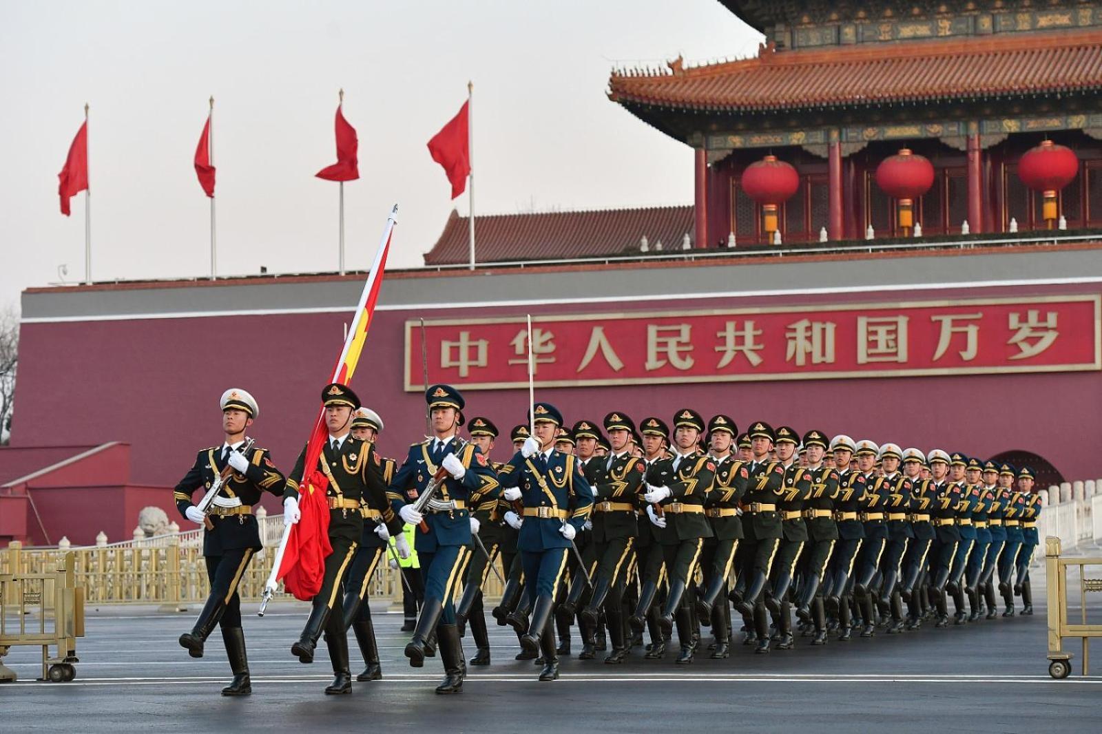 East Sacred Hotel--Very Near Beijing Tiananmen Square ,The Forbidden City,The Temple Of Heaven ,3 Minutes' Walk To Wangfujing Subway ,Located In The Center Of Beijing, Many Shopping Malls Around,Newly Renovated Hotel-Able To Receive Foreign Guests Exterior foto The 60th Anniversary of the Founding of the People's Republic of China military parade